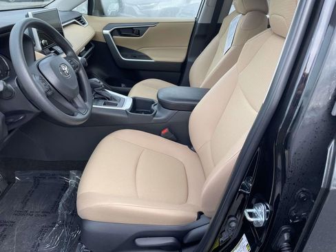 New 2025 Toyota RAV4 LE image 29