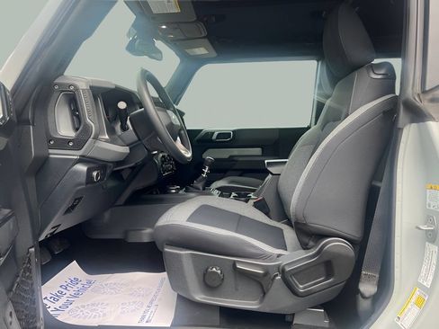 Used 2022 Ford Bronco 2-Door AWD/4WD image 19