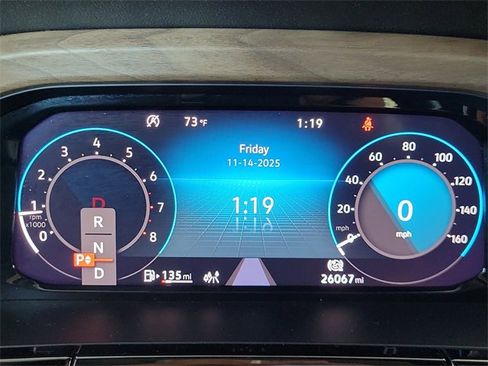 Used 2024 Volkswagen Atlas SE image 32