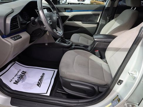 Used 2019 Hyundai Elantra SEL FWD image 11
