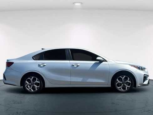 Used 2020 Kia Forte LXS FWD image 6