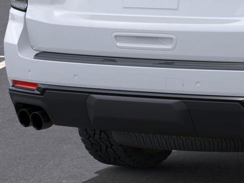 New 2026 Chevrolet Suburban Z71 w/ Z71 Off-Road Package image 14