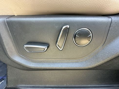 Used 2024 Ford Expedition Limited AWD/4WD image 22
