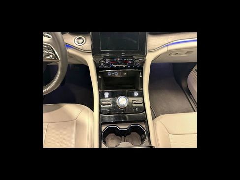 Used 2022 Jeep Grand Cherokee Overland AWD/4WD image 16