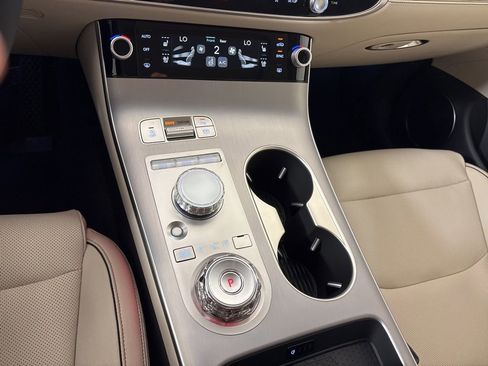 New 2026 Genesis GV70 2.5T Advanced AWD/4WD image 40