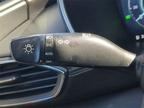 Used 2022 Hyundai Santa Fe Limited image 29