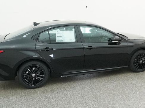 New 2026 Toyota Camry SE image 13