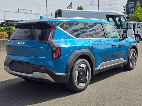 New 2026 Kia EV9 Wind AWD/4WD image 5