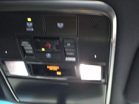 Used 2025 Lexus LX 700h Overtrail image 29