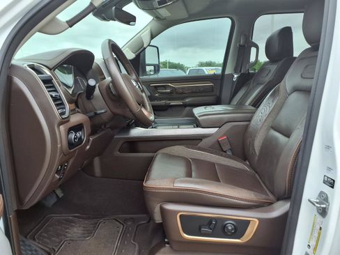 Used 2025 RAM 1500 Limited w/ Off Road Group AWD/4WD image 23