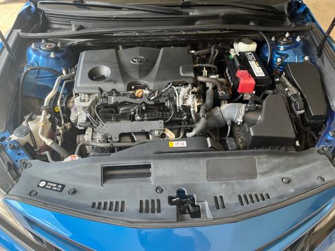 Used 2020 Toyota Camry XSE FWD image 25