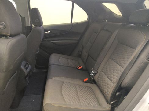 Used 2020 Chevrolet Equinox LT image 18