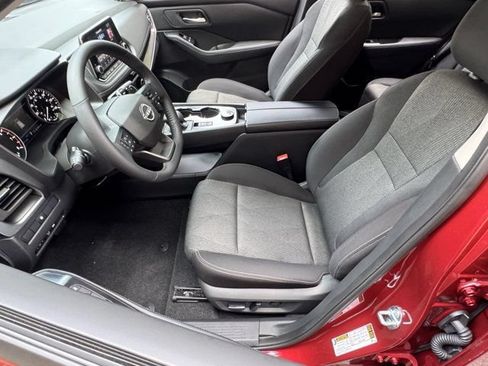 Used 2026 Nissan Rogue SV AWD/4WD image 27