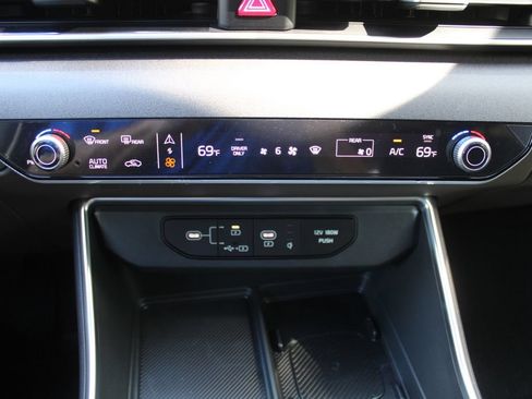 New 2026 Kia Carnival EX FWD image 44