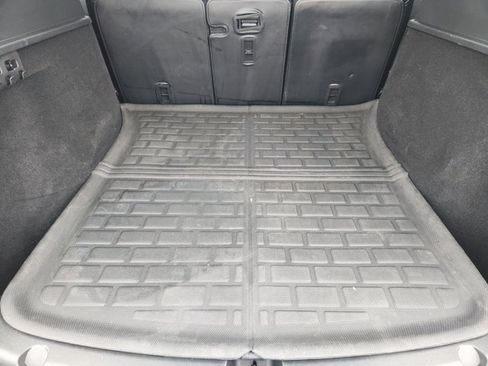 Used 2023 Tesla Model Y Performance image 31