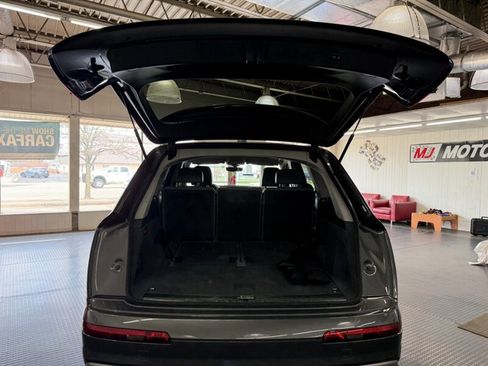 Used 2019 Audi Q7 3.0T Prestige w/ Prestige Package image 47