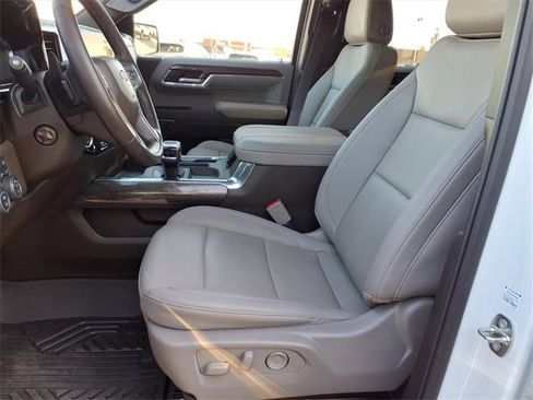 Used 2024 Chevrolet Silverado 1500 LTZ image 9