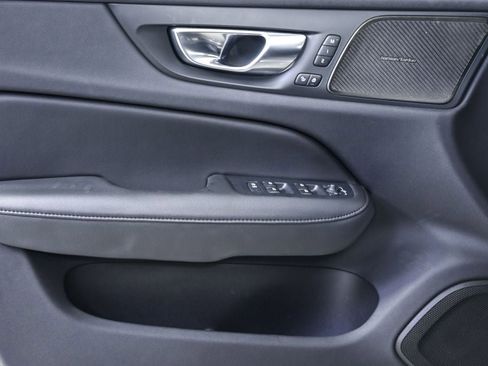 Certified 2025 Volvo S60 B5 Plus w/ Climate Package FWD image 7