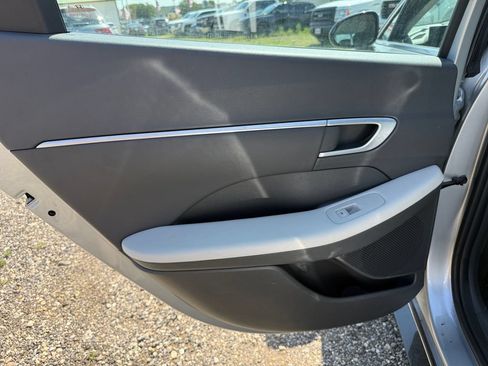 Used 2025 Hyundai Sonata SEL FWD image 34