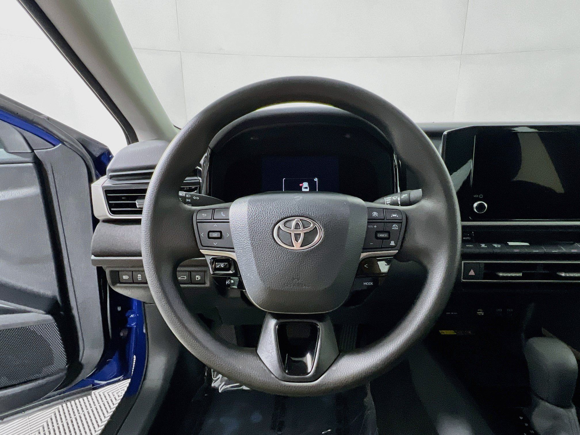 Used 2026 Toyota Camry LE FWD image 18