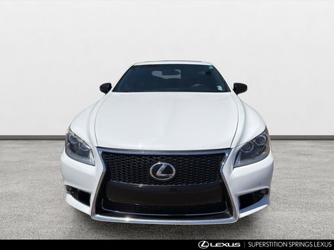Used 2015 Lexus LS 460 RWD image 4