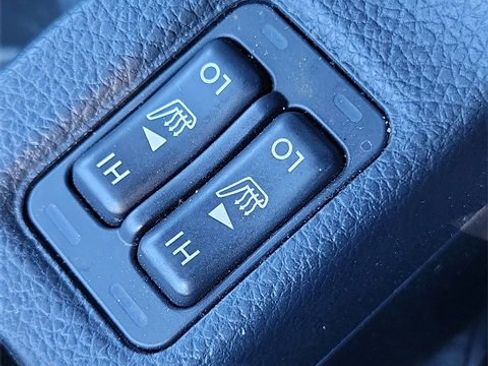 Used 2013 Subaru Crosstrek 2.0i Limited image 27