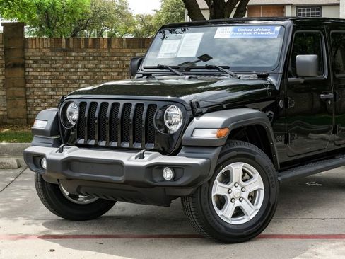 Used 2022 Jeep Wrangler Unlimited Sport w/ Sun And Sound Package image 12