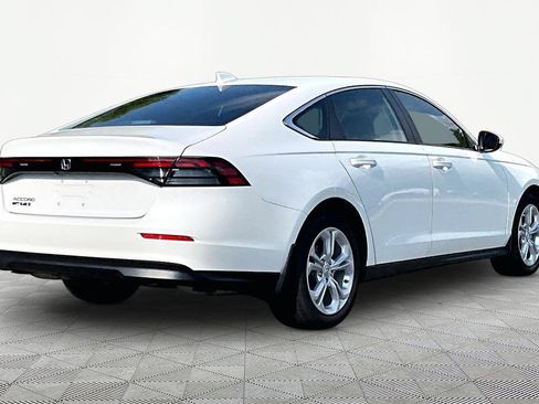 Certified 2025 Honda Accord LX image 5