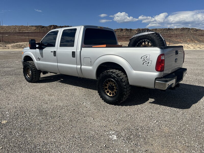 Used 2014 Ford F250 XLT w/ XLT Interior Package AWD/4WD image 6