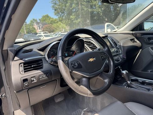 Used 2015 Chevrolet Impala LTZ image 9