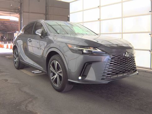 Used 2023 Lexus RX 350 Premium w/ Accessory Package (Z1) FWD image 5