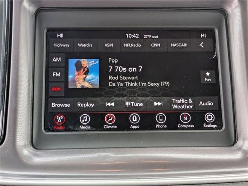 Used 2022 Dodge Challenger GT image 13