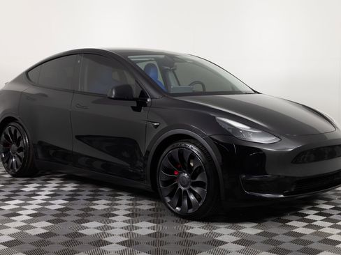 Used 2022 Tesla Model Y Performance AWD/4WD image 10