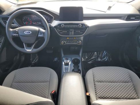 Certified 2020 Ford Escape SE image 9