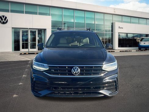 Used 2022 Volkswagen Tiguan SE R-Line image 2
