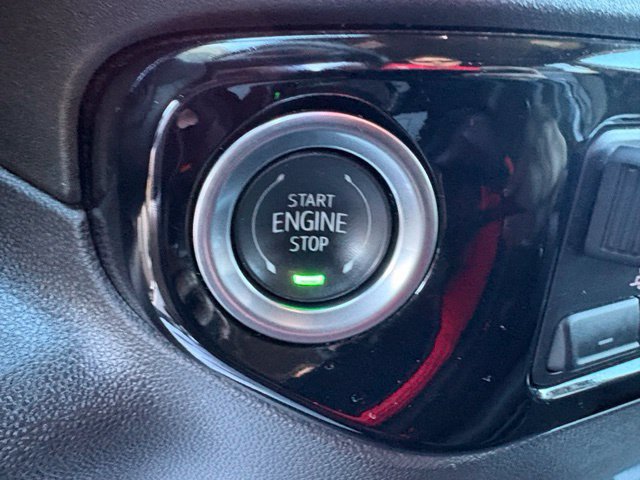 Used 2025 GMC Sierra 1500 SLT AWD/4WD image 22