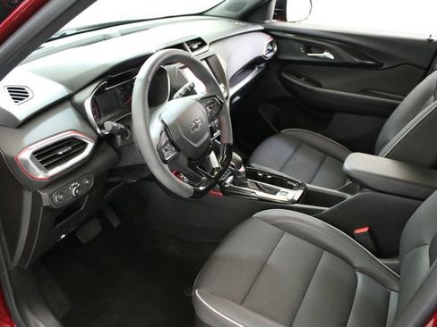 Used 2023 Chevrolet TrailBlazer RS AWD/4WD image 25