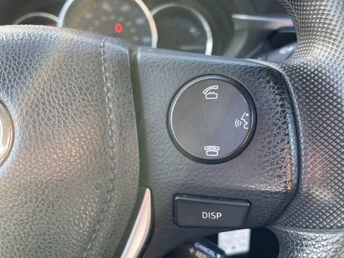 Used 2014 Toyota Corolla LE image 20