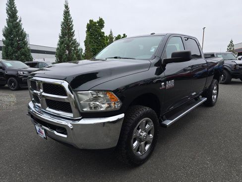 Used 2017 RAM 2500 Tradesman w/ Chrome Appearance Group image 8