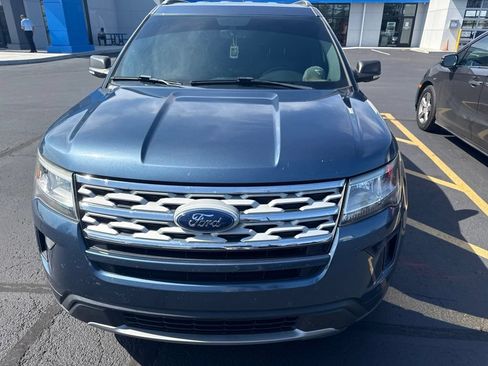 Used 2019 Ford Explorer XLT w/ Equipment Group 202A FWD image 6