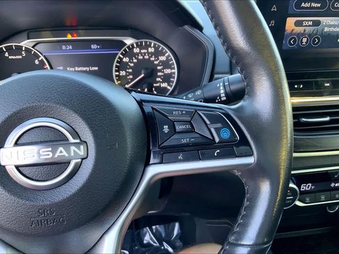 Used 2024 Nissan Altima 2.5 SL FWD image 24