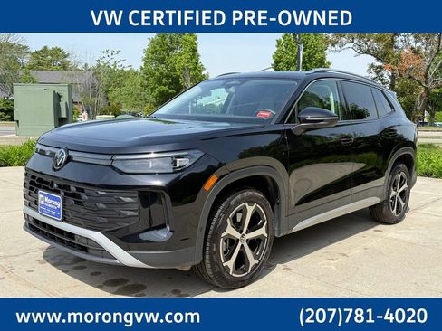 Certified 2025 Volkswagen Tiguan SE AWD/4WD image 2