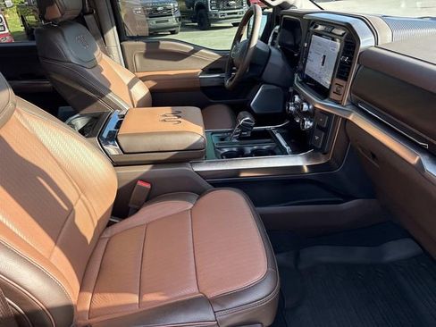 Used 2025 Ford F150 King Ranch w/ FX4 Off-Road Package image 23