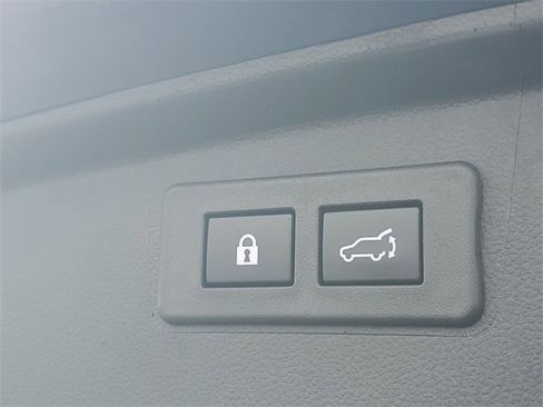 Certified 2025 Subaru Outback Onyx Edition image 9