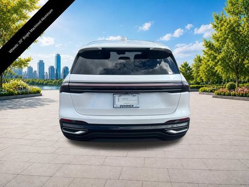 Certified 2024 Lincoln Nautilus Premier AWD/4WD image 5