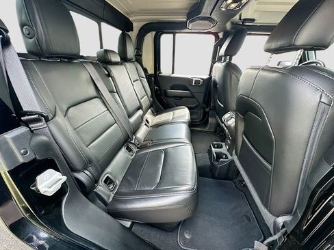 Used 2020 Jeep Gladiator Overland w/ Popular Equipment Package image 27