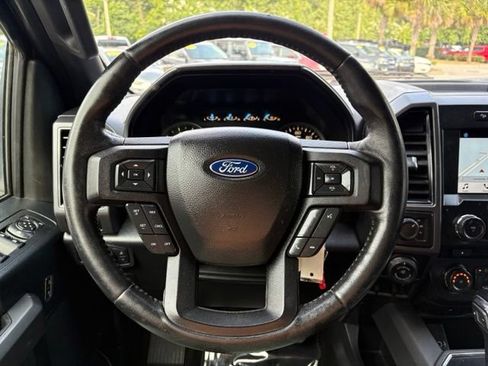 Used 2018 Ford F150 XLT w/ Equipment Group 302A Luxury AWD/4WD image 13