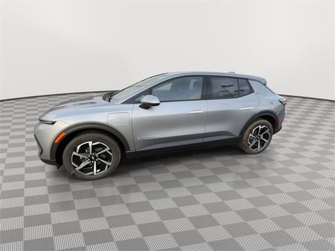 New 2026 Chevrolet Equinox EV LT image 5