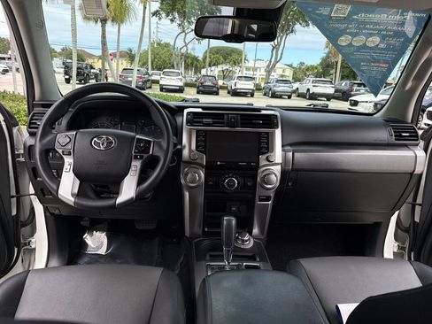 Used 2021 Toyota 4Runner SR5 Premium w/ Moonroof Package AWD/4WD image 36