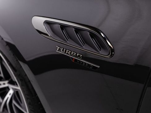 Used 2025 Mercedes-Benz E 53 AMG e 4MATIC Sedan w/ Multicontour Seating Package image 37